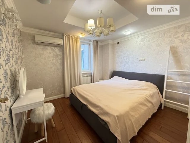Sale of 4-room apartment 143 sq. m on Generala Genadiya Voroby street