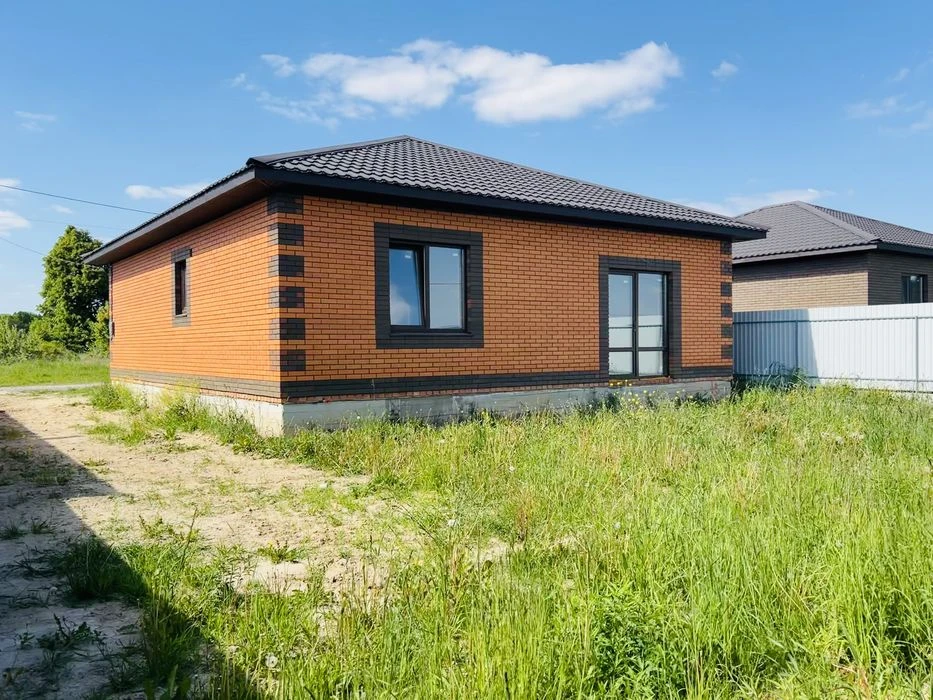 For sale one-story house 85 sq.m., 3 rooms, gas TYAZHILYV
