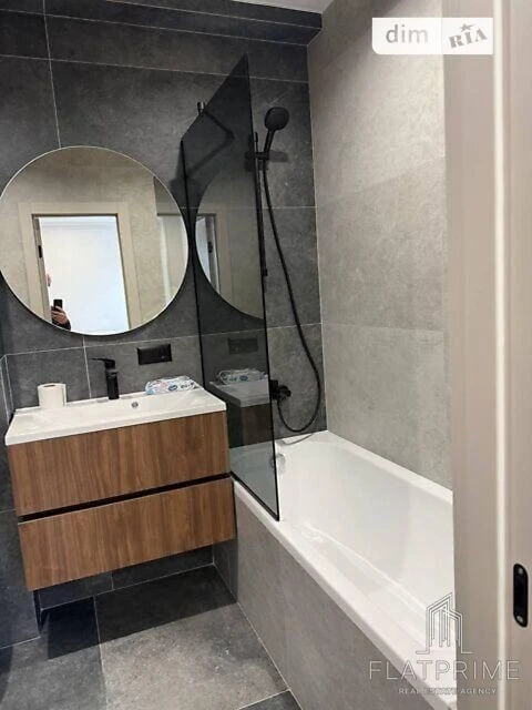 Sale of 1-room apartment 41 sq. m. on Mykhaylo Maksimovicha st. 36 •