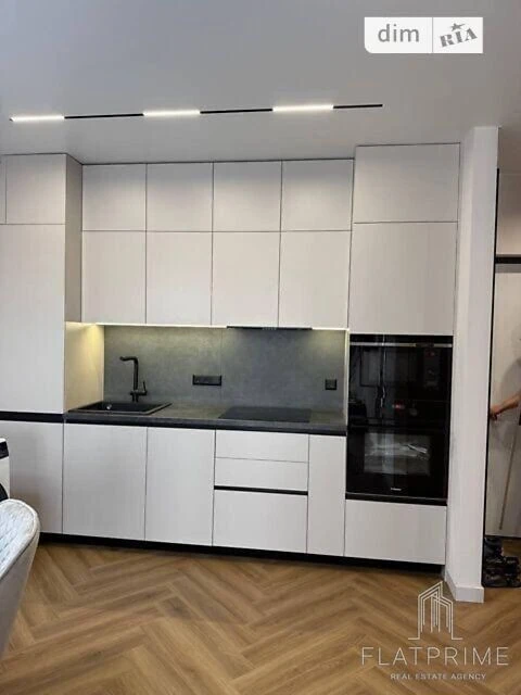 Sale of 1-room apartment 41 sq. m. on Mykhaylo Maksimovicha st. 36 •
