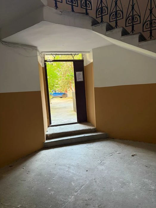 Срочно продам 2-х ком. квартиру в центре. Бельгийка