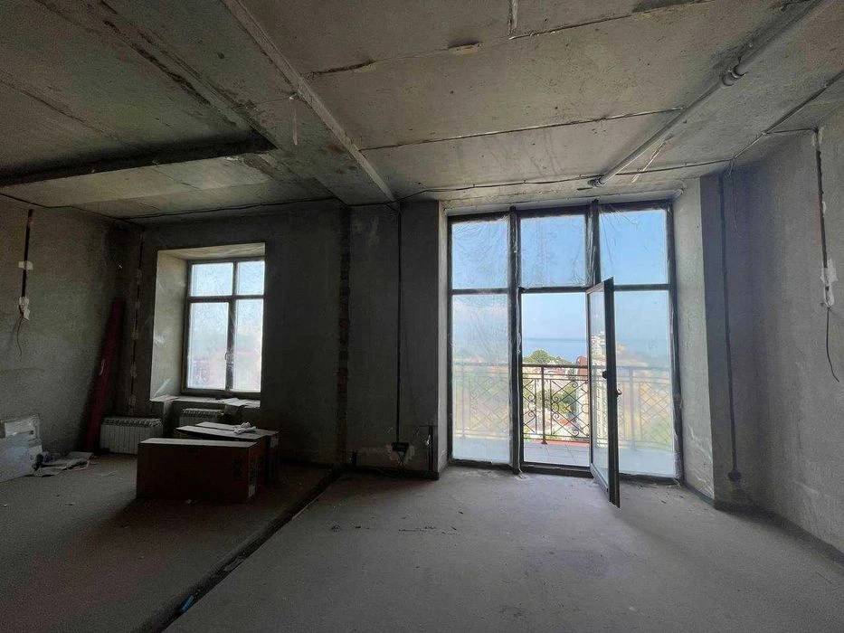 Two-level apartment on French Boulevard in the Kark Building