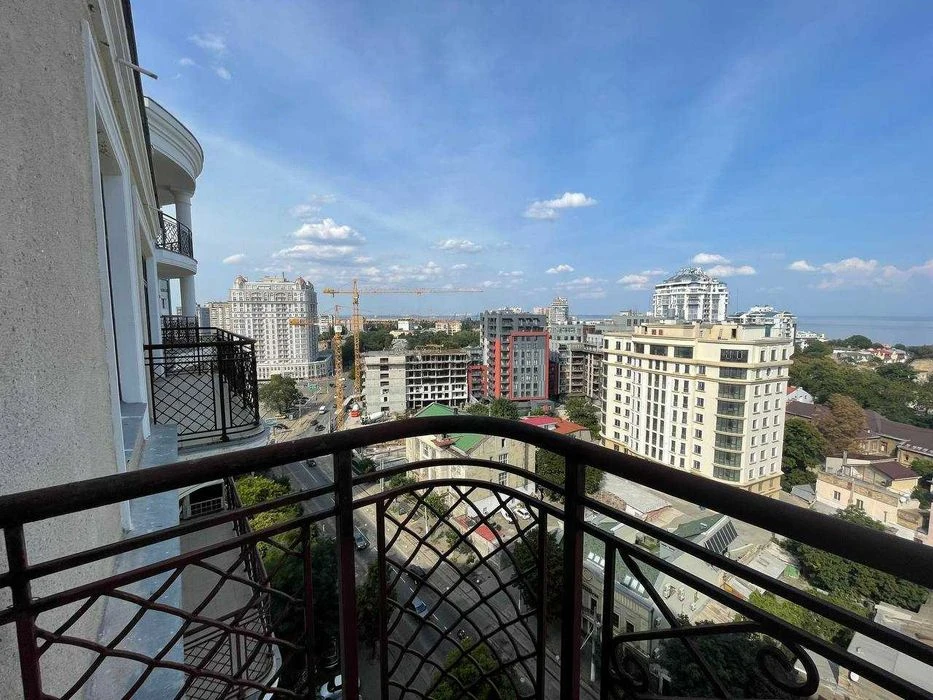 Two-level apartment on French Boulevard in the Kark Building