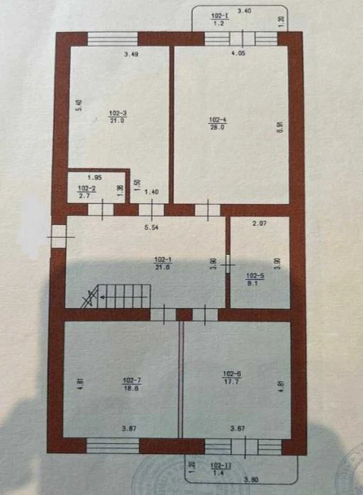 Two-level apartment on French Boulevard in the Kark Building