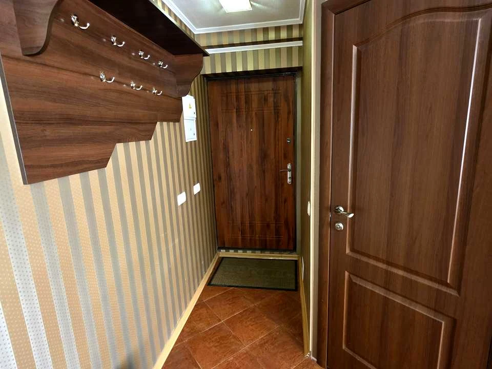 Apartment. Kharkiv, Yubileiny Ave. ()