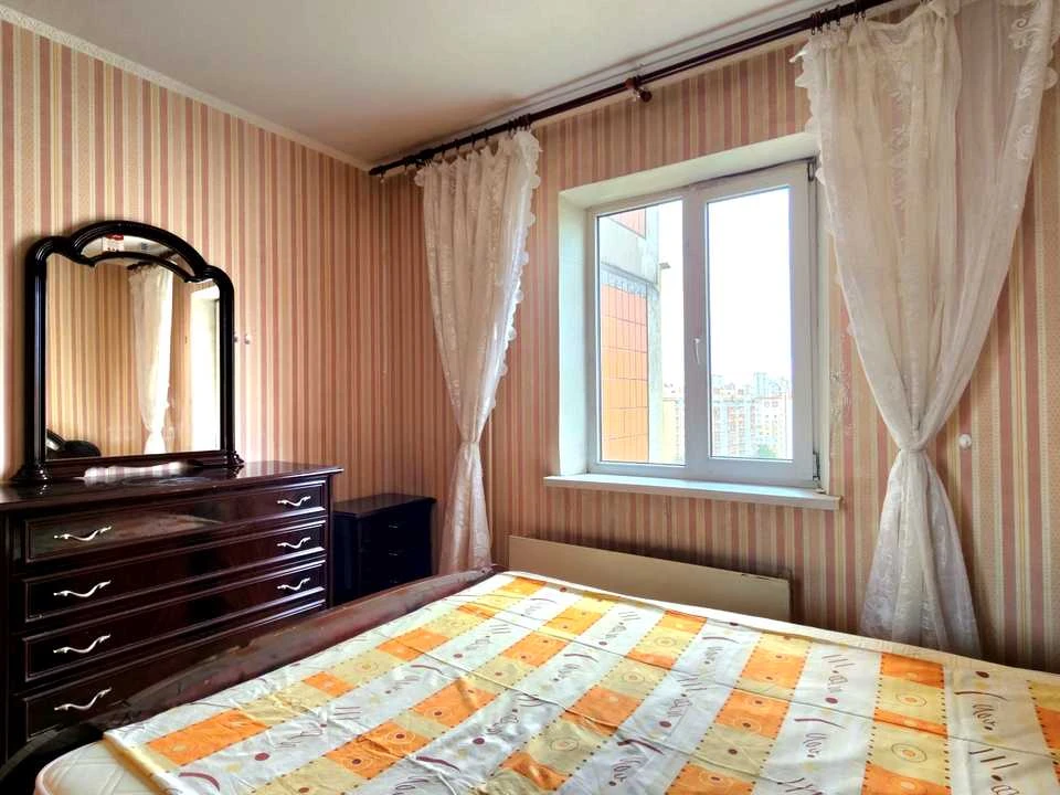 Квартира. Киев, Червоной Калины просп. (Владимира Маяковск
