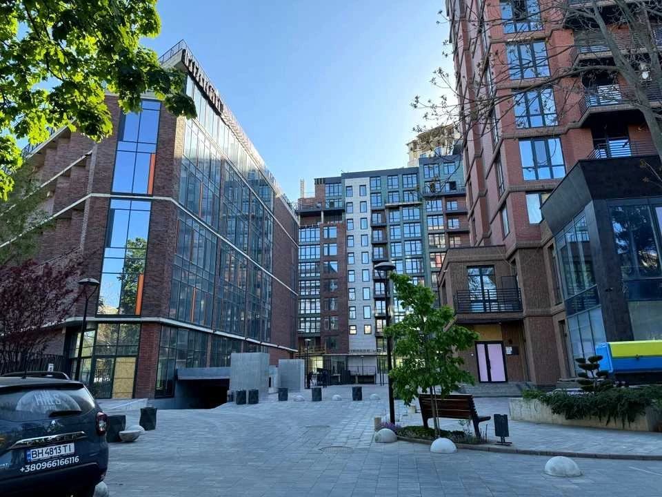 Квартира. Одесса, Академика Филатова ул., 2 к