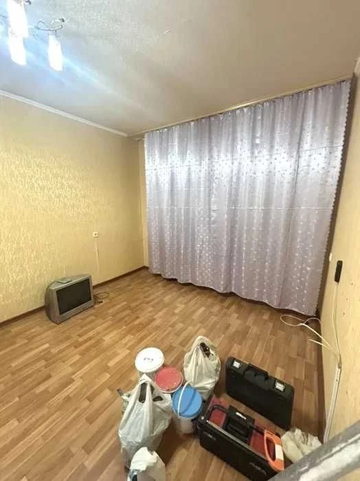 Продается 2-комнатная квартира по улице Дегтярева.