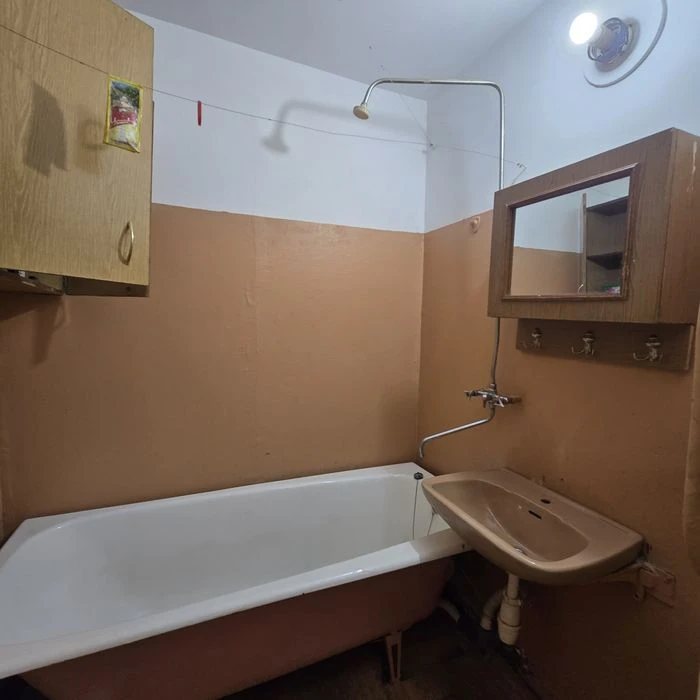 БАМ/Довженка/1 кімнатна квартира 3 поверх 34 м