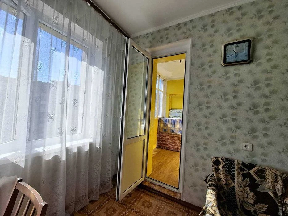 3к квартира в чешке, район Михайловской площади. Чистая. Ц