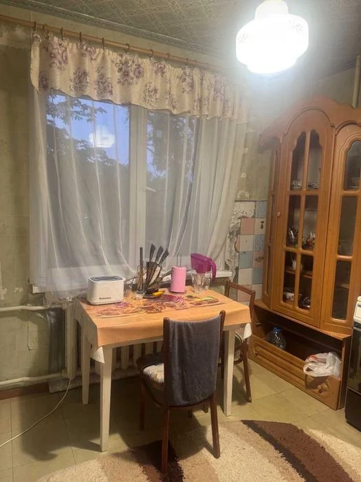 Продам 1 к. квартиру, ЧЕШКУ, на 3/9 этаже, на Набережной П