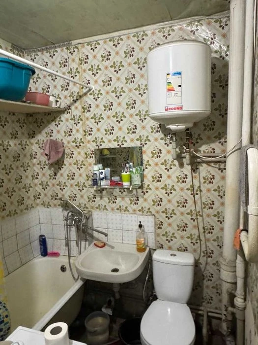 Продам 1 к. квартиру, ЧЕШКУ, на 3/9 этаже, на Набережной П