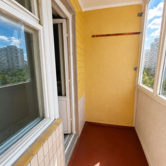 Продам 1к квартиру на Рональда Рейгана 11А начало Троещины