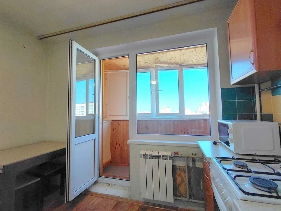 WITHOUT% I will sell 1-room apartment of Volodymyr Ivasyuk 27A GAZ Metro Min