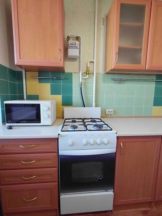 WITHOUT% I will sell 1-room apartment of Volodymyr Ivasyuk 27A GAZ Metro Min