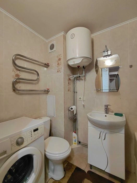 WITHOUT% I will sell 1-room apartment of Volodymyr Ivasyuk 27A GAZ Metro Min