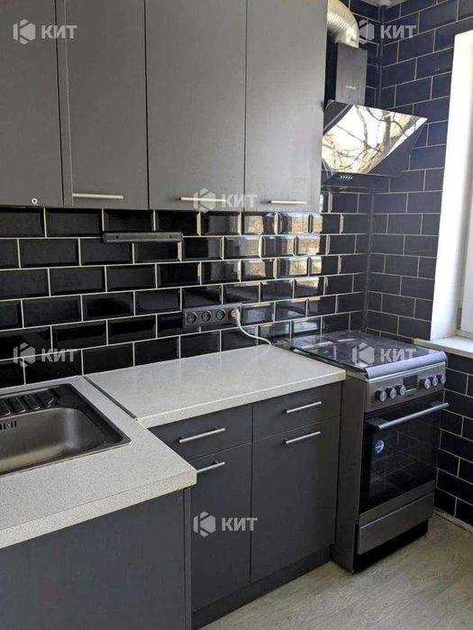 3 rooms. 61 sq. m. Saltivka, (Saltivka, m. Geroev Truda, Buchmy 32A) 13