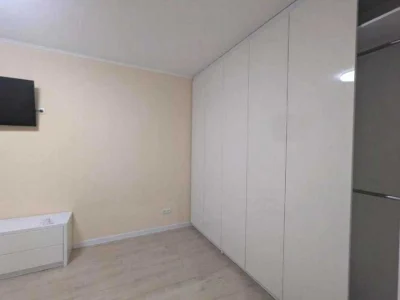Apartment. Kharkiv, Newtona St.