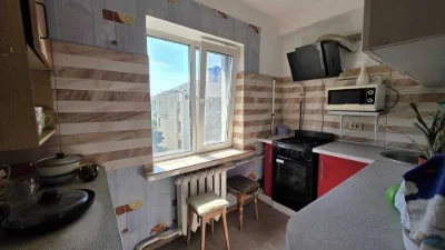 Продаж кімнати 22 м² комунальної квартири вул. Світлицького,