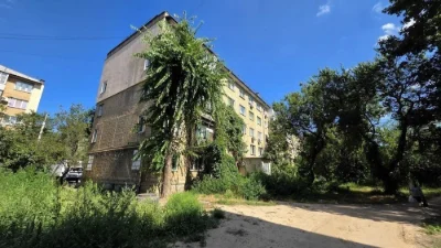 Продаж кімнати 22 м² комунальної квартири вул. Світлицького,