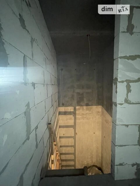 Sale of 3-room apartment 99.8 sq. m on Valeriy Lobanovskyi Ave.