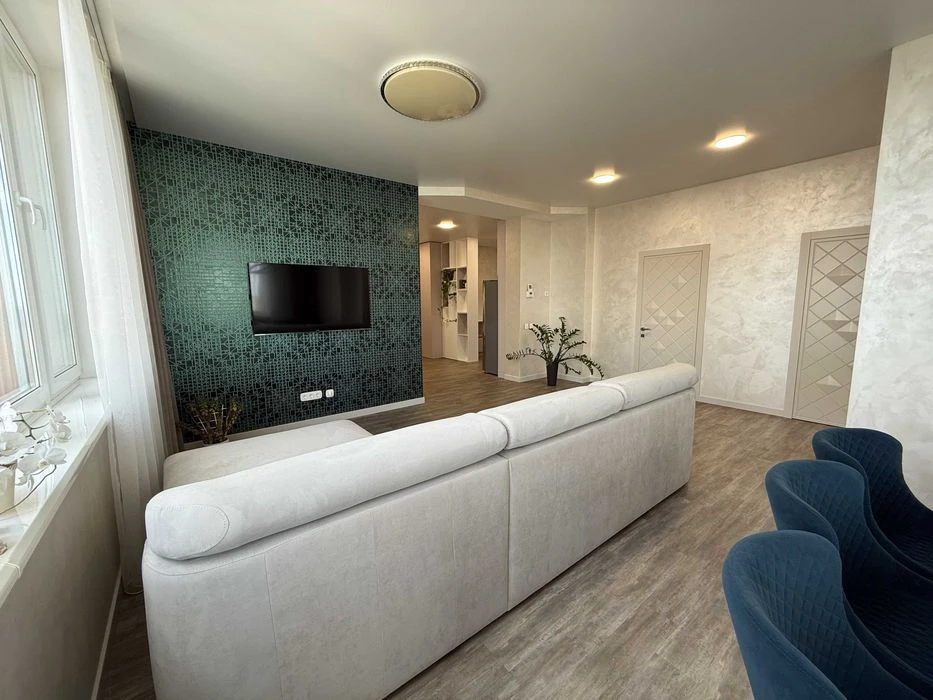 For sale 3-room apartment in the Chkalovsky Center residential complex