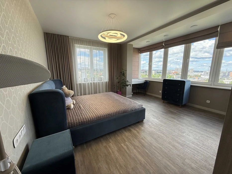 For sale 3-room apartment in the Chkalovsky Center residential complex