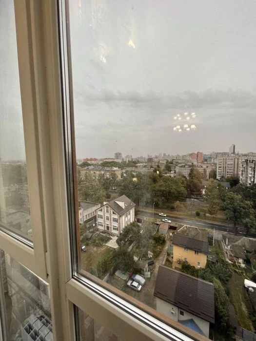 For sale 2 rooms. 77m2. Atlant residential complex ul. Antonovicha, 36