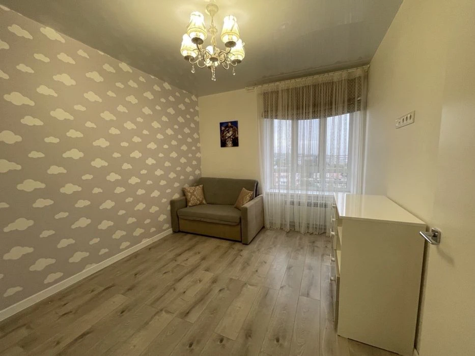 For sale 2 rooms. 77m2. Atlant residential complex ul. Antonovicha, 36