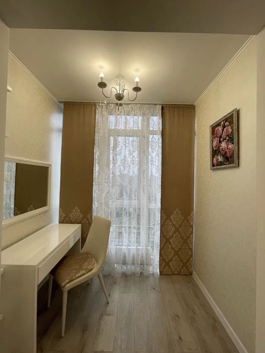 For sale 2 rooms. 77m2. Atlant residential complex ul. Antonovicha, 36
