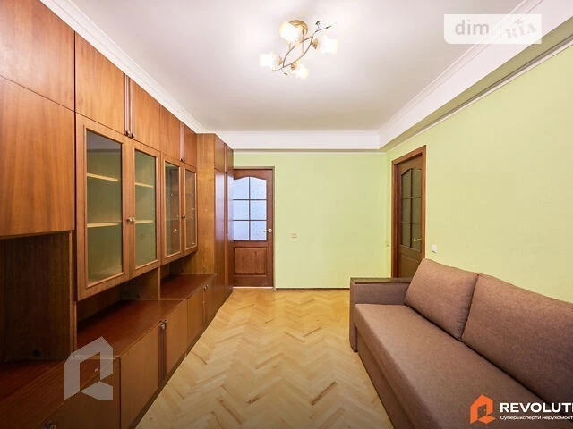Sale of 2-room apartment 45 sq. m. on Vasylya Domanytskoho str. 10 •