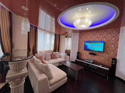For sale 2-room apartment 82 m², designer renovation, Verkh st.