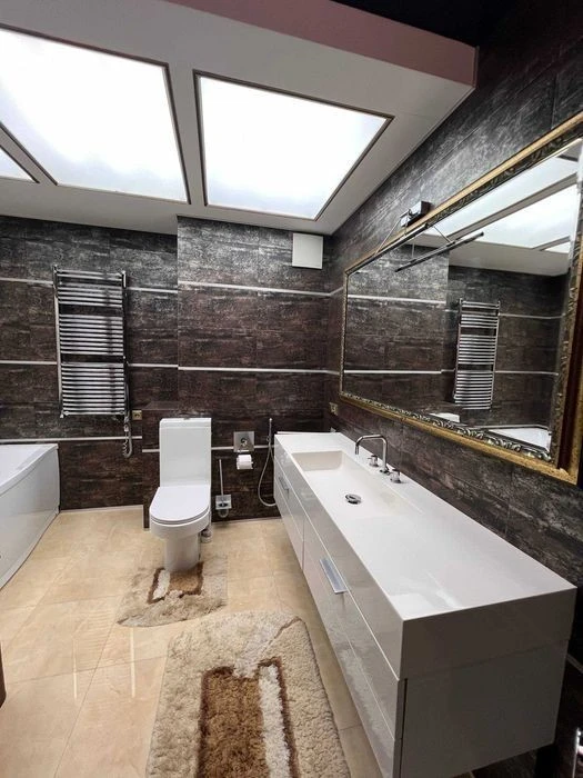 For sale 2-room apartment 82 m², designer renovation, Verkh st.