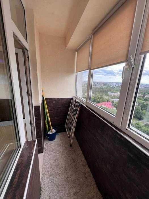For sale 2-room apartment 82 m², designer renovation, Verkh st.
