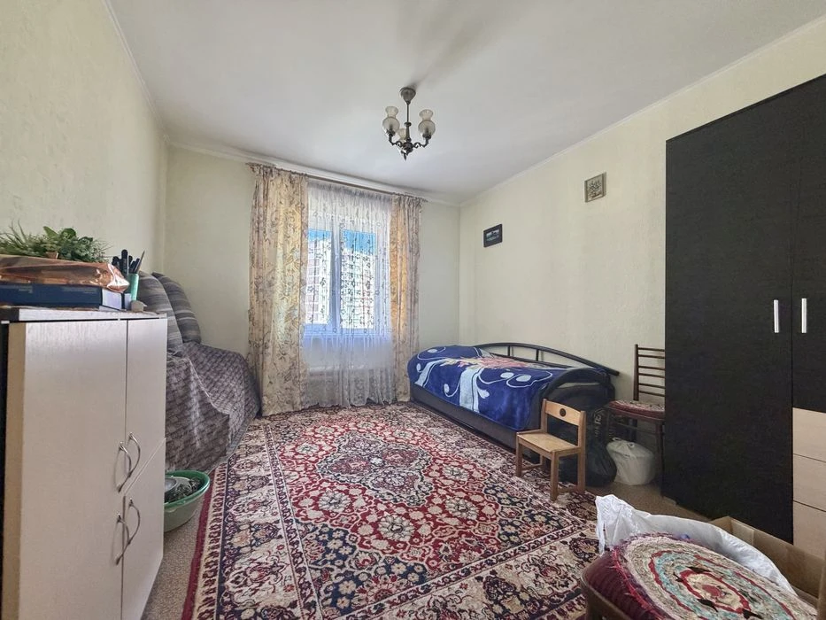 Без комісії. Продаж просторої 3к квартири - 77,5 м² у Деснян