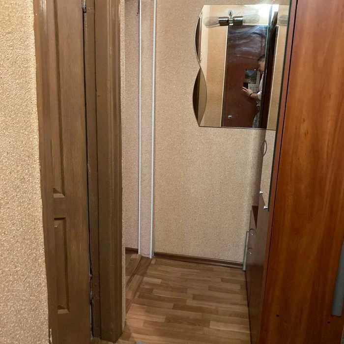 Продам 2 комнатную в конце пр. Слобожанский (газеты «Правда»)