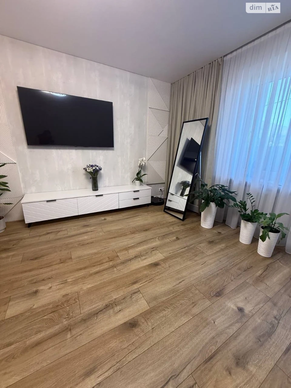 Продаж Квартира Виставка