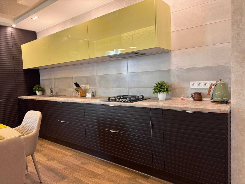 Selling a luxurious new 2-bedroom apartment, 95 sq.m., Pobedy residential complex. Alex