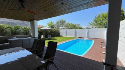 House for sale in Sauvignon.