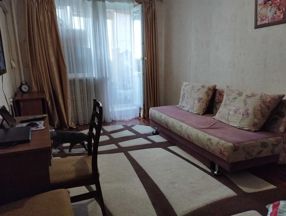 Metro Kholodnaya Gora for sale 2-room apartment.