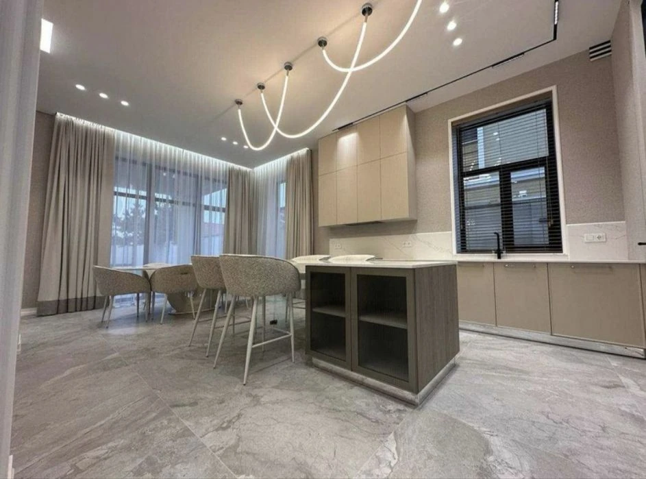 A new modern house in Sauvignon. A ready-made solution for you