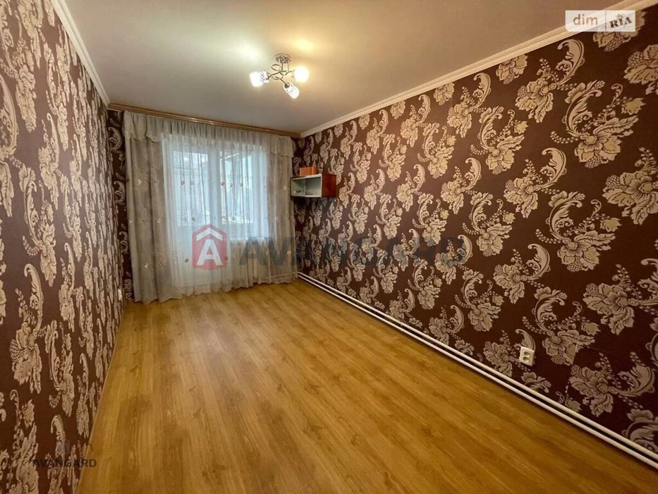 Продам 4к квартиру в элитном районе Винницы.