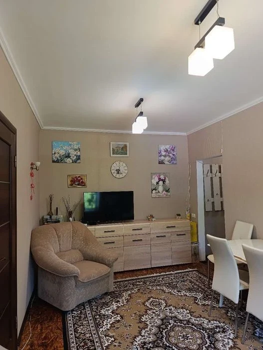 Продажа 2 комнатной квартиры ,район Титова ( Независимости) 2