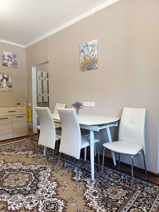 Продажа 2 комнатной квартиры ,район Титова ( Независимости) 2