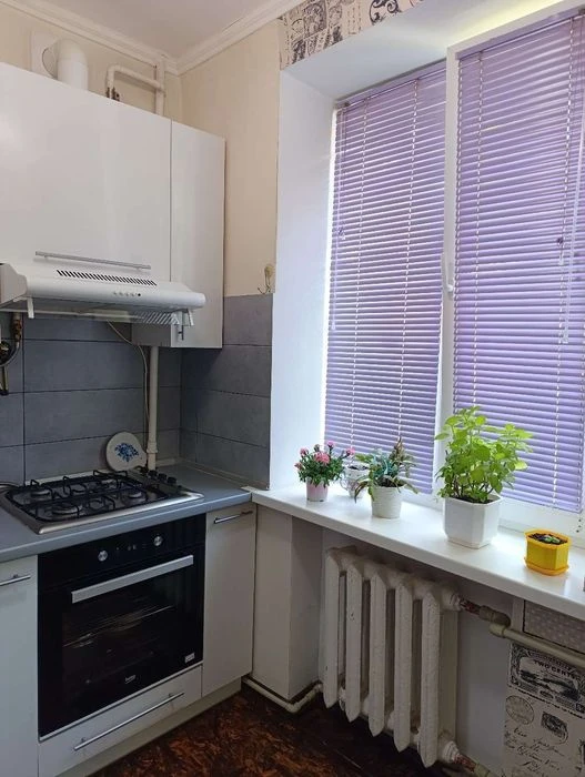 Продажа 2 комнатной квартиры ,район Титова ( Независимости) 2