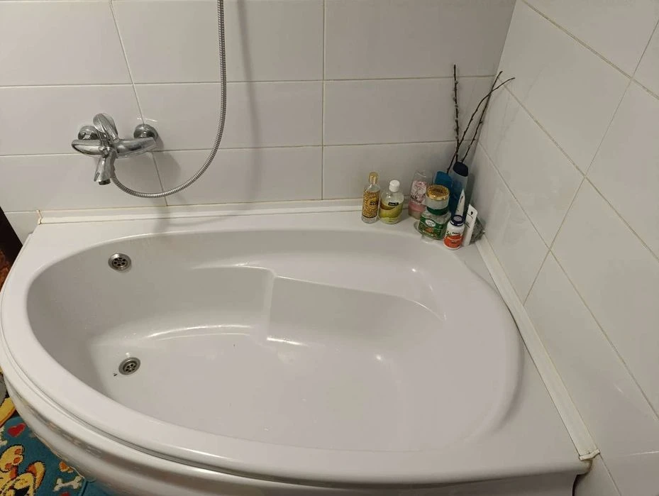 Продажа 2 комнатной квартиры ,район Титова ( Независимости) 2