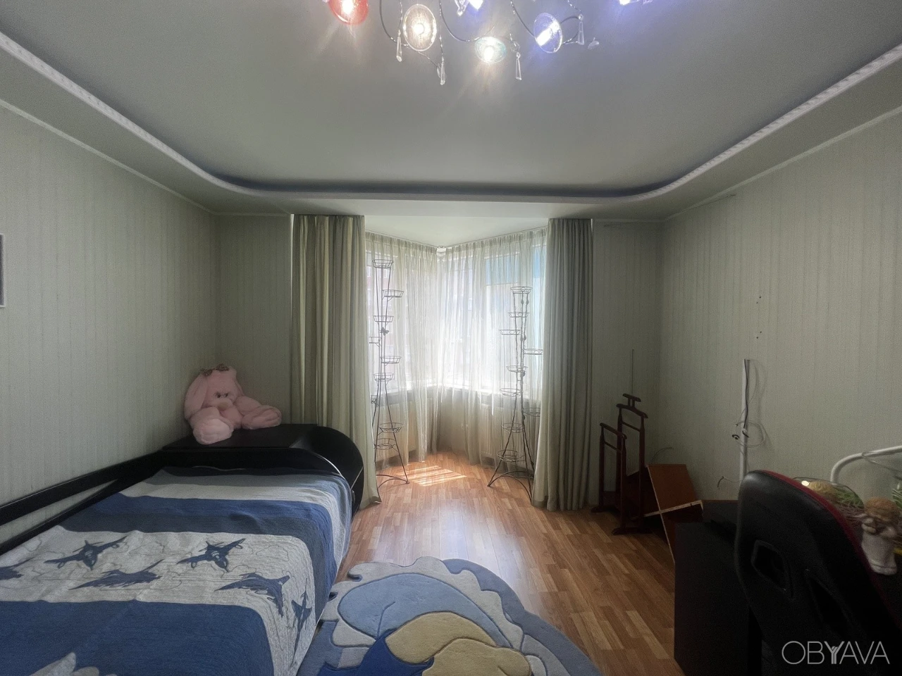 For sale a large 5-room apartment with European renovation, Sal Street