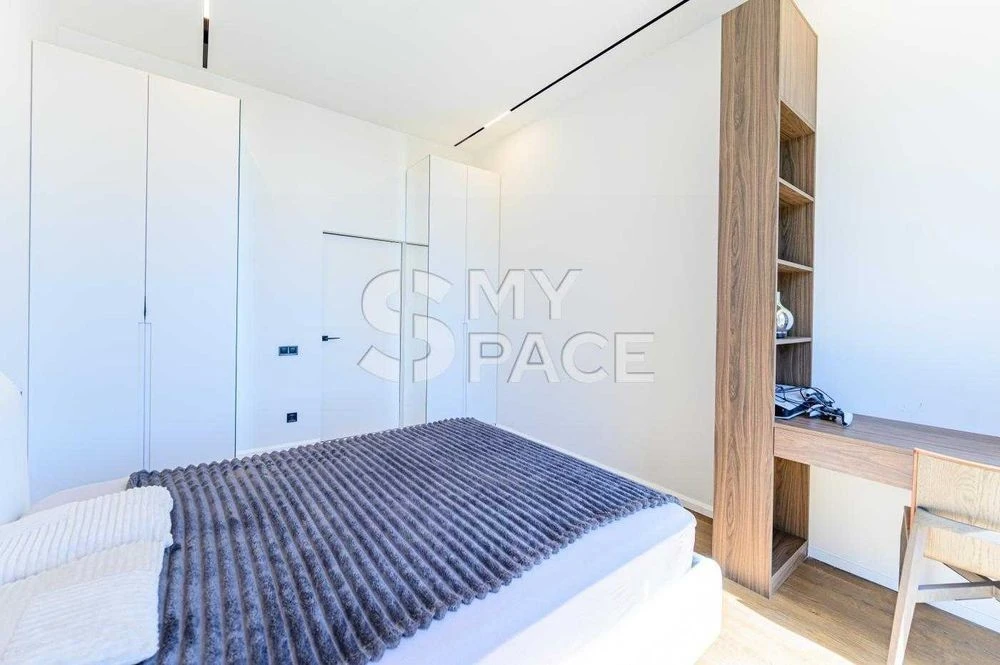 Elite 4-room apartment in Hidden residential complex, Vidovaya on Botanichnyi