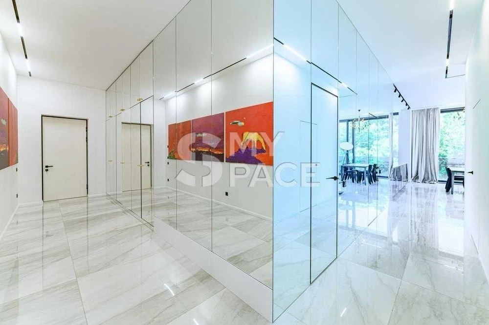 Elite 4-room apartment in Hidden residential complex, Vidovaya on Botanichnyi