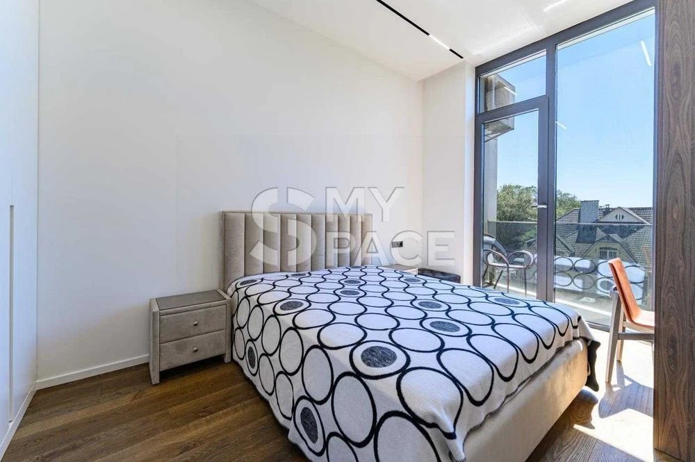 Elite 4-room apartment in Hidden residential complex, Vidovaya on Botanichnyi